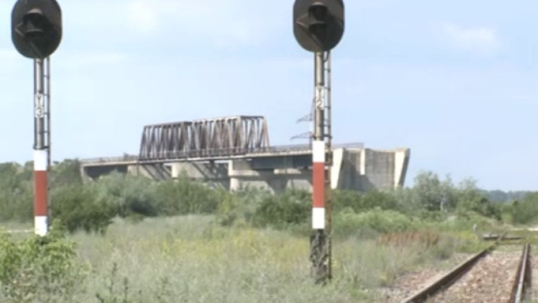 De opt ani, prima cale ferata din Romania, Bucuresti - Giurgiu, a devenit o amintire Imagine
