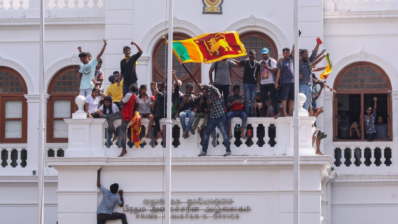 Decaderea dinastiei „regilor razboinici” din Sri Lanka: Cum a ajuns presedintele-erou al tarii sa fie alungat de propriul sau popor Imagine