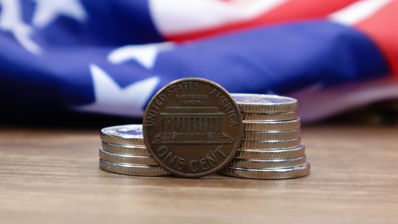 Decizia lui Trump de a renunta la monedele de un cent provoaca haos in comertul din SUA Imagine