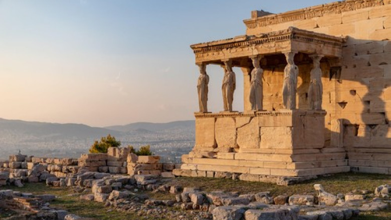 Decizie controversata: Parlamentul grec a adoptat o lege care starneste ingrijorarea arheologilor Imagine