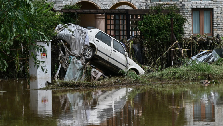 Declaratie rara din partea unui lider chinez: a recunoscut esecul statului in cazul inundatiilor care au ucis zeci de oameni in Beijing Imagine