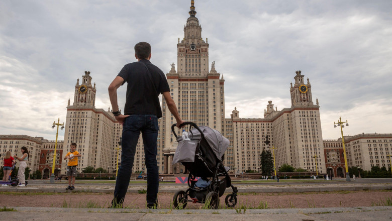 Declinul populatiei in Rusia a atins noi recorduri. Populatia naturala a scazut cu 355.000 de persoane intre ianuarie si mai 2022 Imagine
