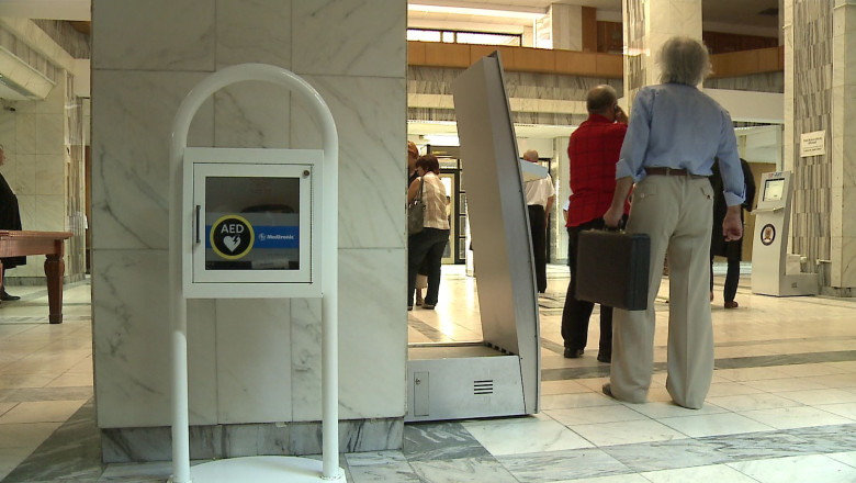 Defibrilatoarele au nevoie de resuscitare Imagine