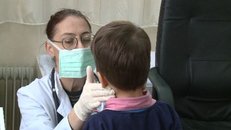 Deficit de medici scolari Imagine