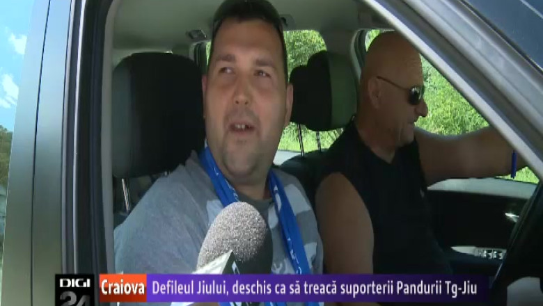 Defileul Jiului a fost deschis astazi, ca sa treaca suporterii echipei Pandurii Targu Jiu Imagine