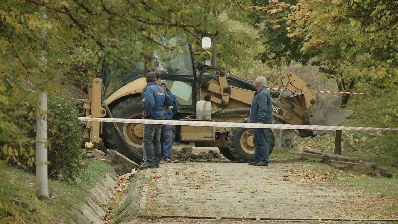 Dejectii intr-un parc din Galati  Imagine