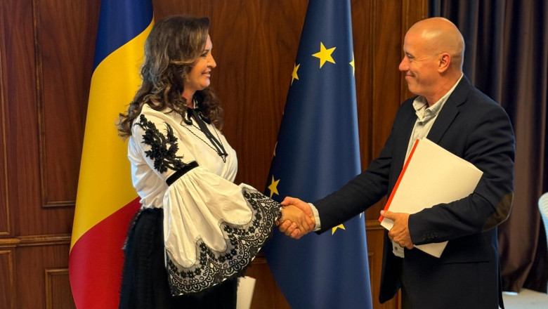 Demeter Andras Istvan a preluat mandatul la Ministerul Culturii. Fostul presedinte SRR, condamnat in trecut pentru conflict de interese Imagine