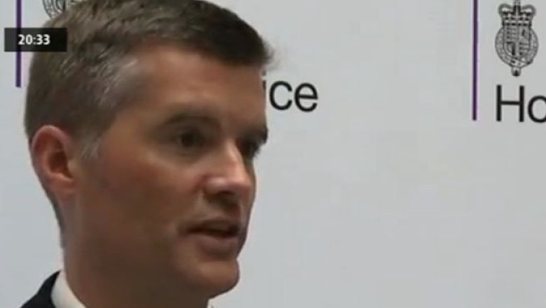 Demisie in guvernul de la Londra. Ministrul Imigratiei a aflat ca menajera sa nu are drept de munca Imagine