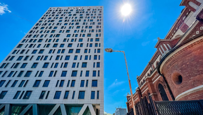 Demolarea Cathedral Plaza a fost suspendata de Tribunalul Bucuresti. Proprietarul i-a facut plangere penala lui Nicusor Dan Imagine