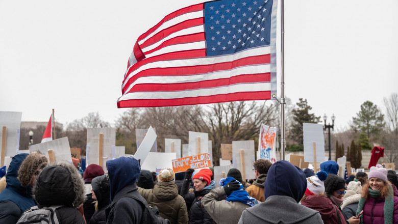 Departamentul lui Musk spune ca a concediat angajati federali din cauza performantelor, insa evaluarile arata rezultate excelente Imagine
