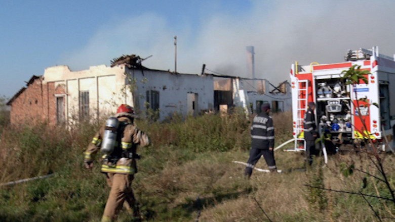 Depozit incendiat, in Peciu Nou Imagine