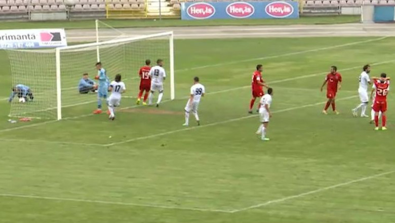 Derby banatean pentru sefia clasamentului. Metalul Resita - ACS Poli Timisoara se joaca sambata Imagine