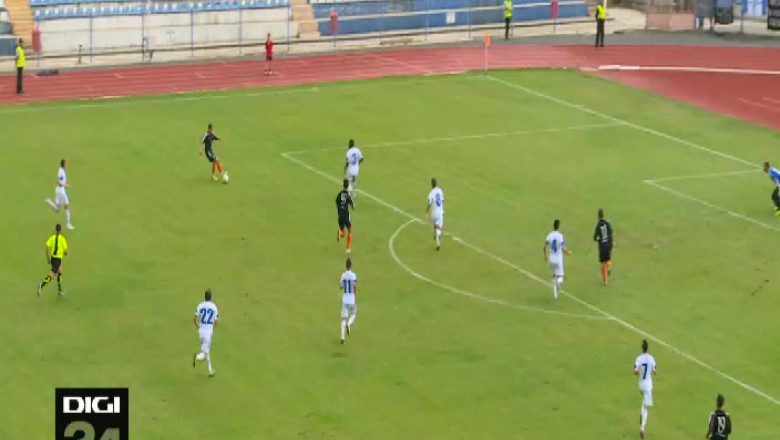 Derby in Zavoi. FC Universitatea Craiova continua batalia pentru play-off Imagine