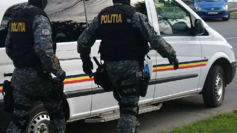 Descinderi la o grupare infractionala care recruta minore si le obliga sa se prostitueze. Fetele erau abordate pe retelele sociale Imagine
