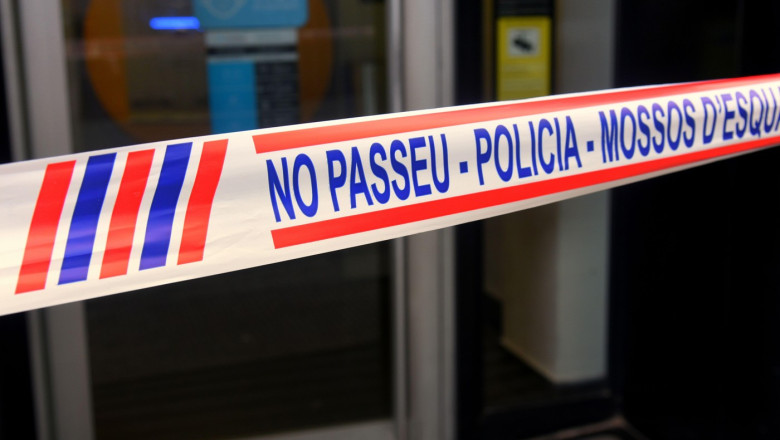 Descoperire macabra in Valencia. Cadavrul unui barbat care a murit acum 15 ani a fost gasit intr-un apartament, dupa inundatii Imagine