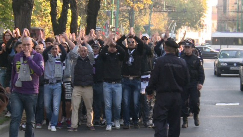 Desfasurare de forte pe strazile Timisoarei, pentru derbiul orasului. CFR - ASU Poli Timisoara 0 - 4 Imagine