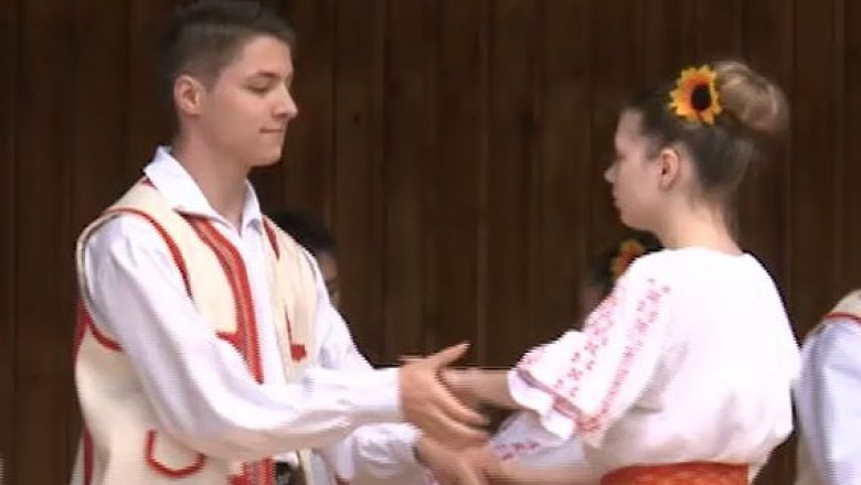 Despre traditii, la Muzeul Satului Banatean: "Sarbatorile primaverii - Dragobetele" si "Cum se vorbeste la sat" Imagine