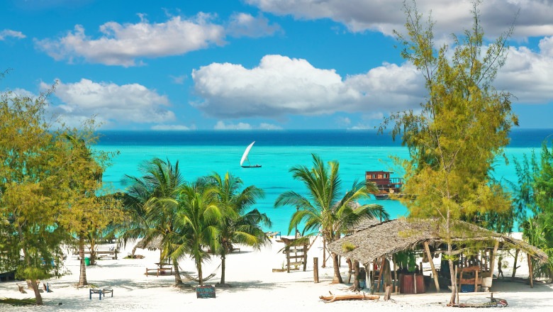 Destinatiile exotice, oportunitate de afaceri pentru romani: tot mai multi cumpara locuinte in Dubai si Zanzibar Imagine