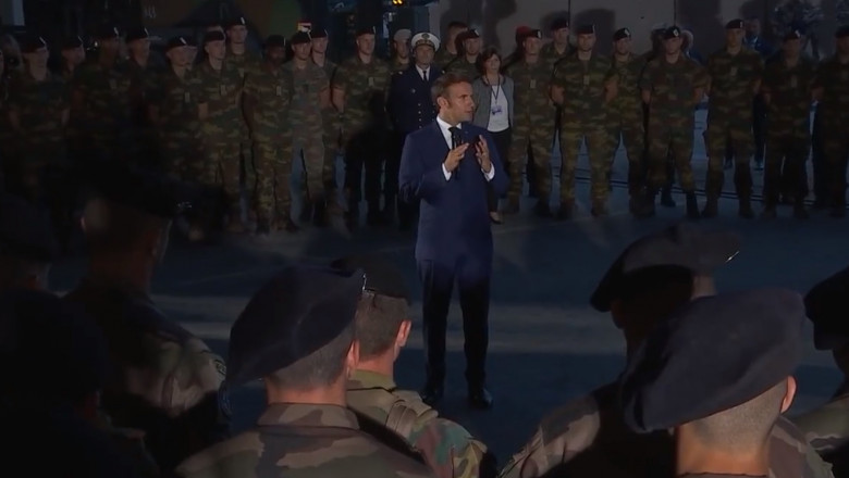 Detalii de culise despre vizita lui Macron in Romania. A mancat sarmale si papanasi Imagine