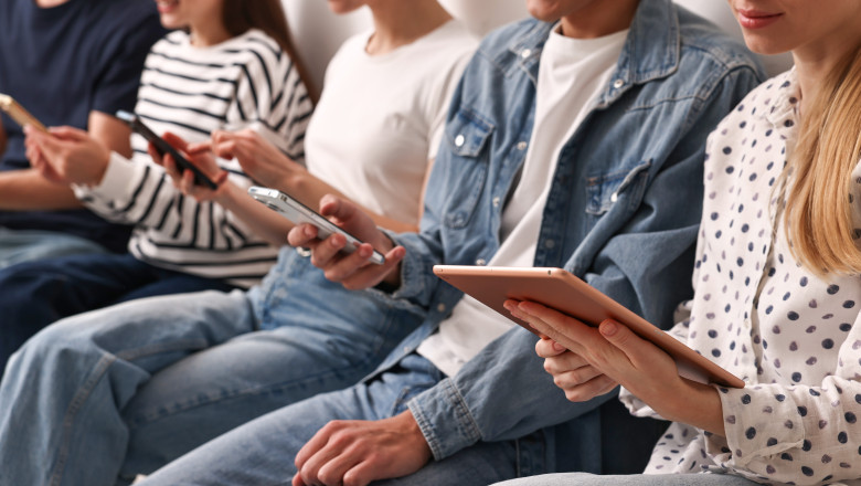 Detox digital. De ce recomanda specialistii pauze de la retelele de socializare: “Timpul petrecut pe internet dezvolta depresie" Imagine
