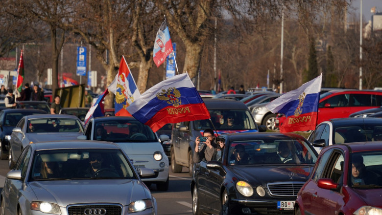 Deutsche Welle: Zeci de mii de rusi s-au mutat in Serbia Imagine