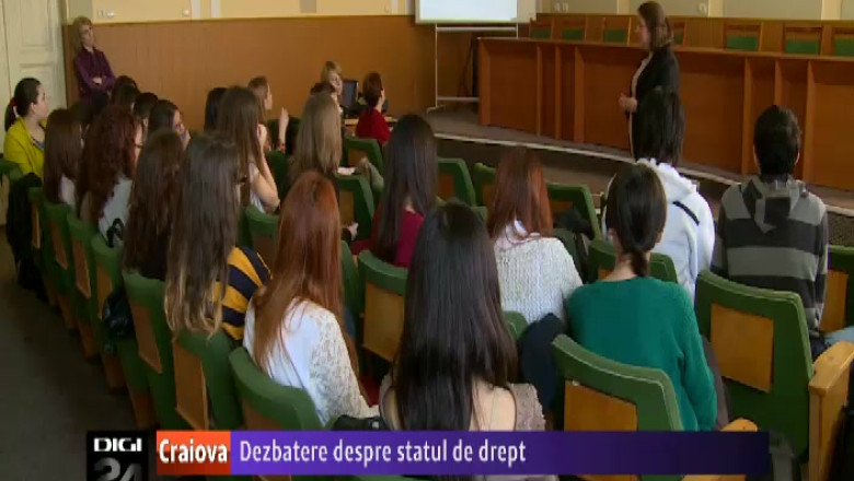 Dezbatere despre statul de drept. Un diplomat american a raspuns la intrebarile elevilor craioveni Imagine