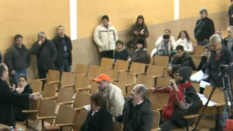 Dezbateri cu scandal pe tema gazelor de sist la Constanta Imagine