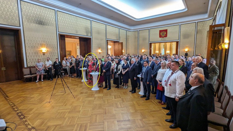 Diana Sosoaca a mers la o receptie la ambasada Rusiei, la doua zile dupa alegerile la care a castigat un mandat in Parlamentul European Imagine