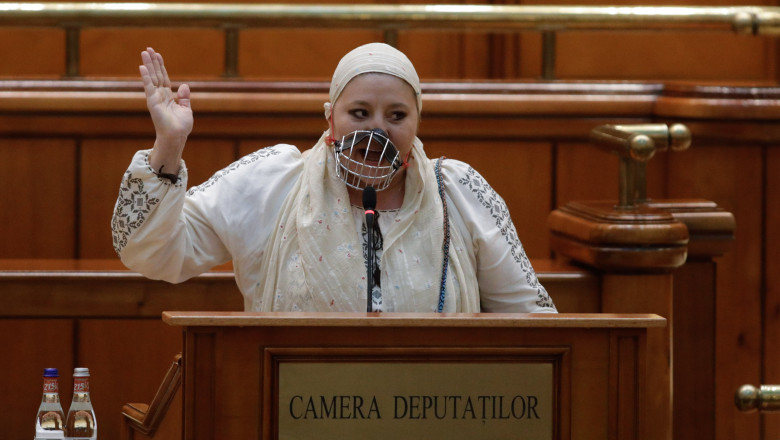 Diana Sosoaca s-a inscris in Partidul S.O.S Romania Imagine