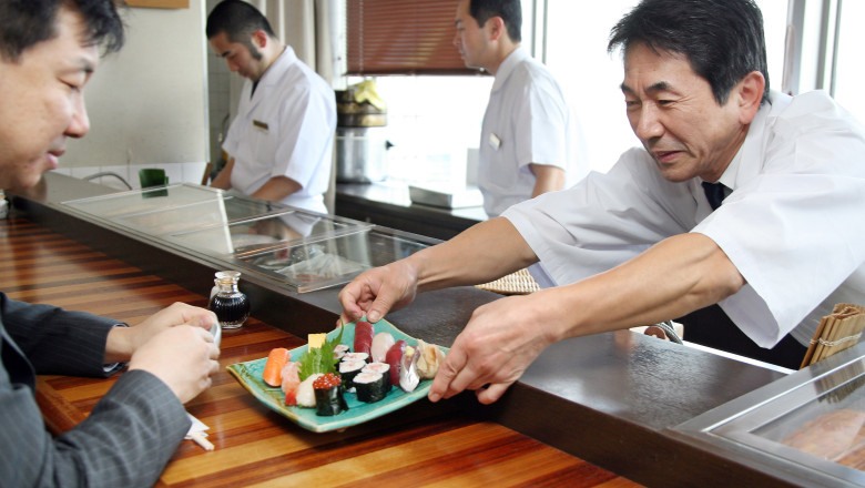 Diferenta de calorii dintre meniul din restaurante si cel din fast-food Imagine