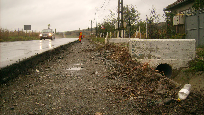 DigiVOX. De doua saptamani, localnicii din Seica Mare nu-si mai pot folosi masinile din cauza unui sant Imagine