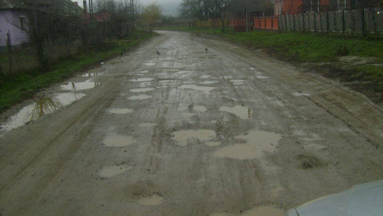 DigiVOX. Drum judetean in Salaj. „Imaginati-va cum ajunge o ambulanta!” Imagine