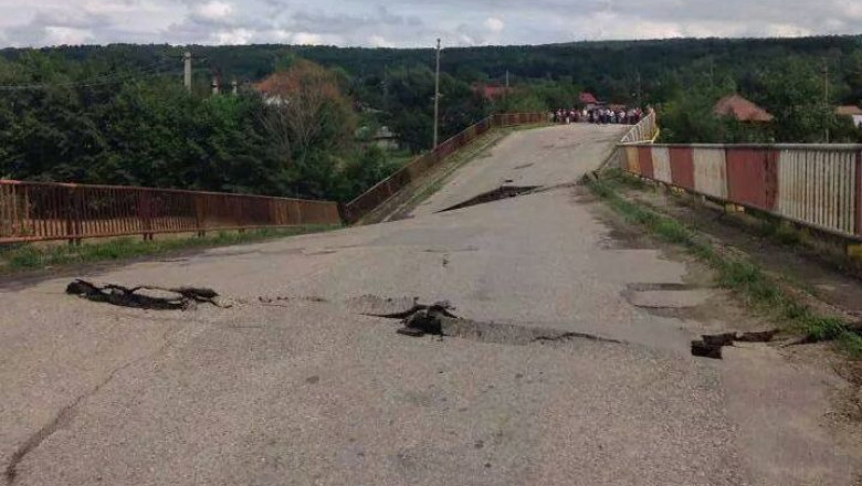 DIGIVOX. Podul de la Albeni, rupt de ape Imagine