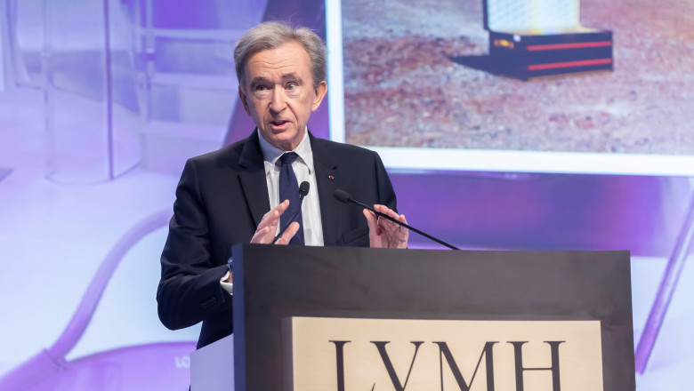 Dilema celui mai bogat om din lume: Pe cine alege in locul sau. Cum isi testeaza Bernard Arnault copiii in fiecare luna Imagine