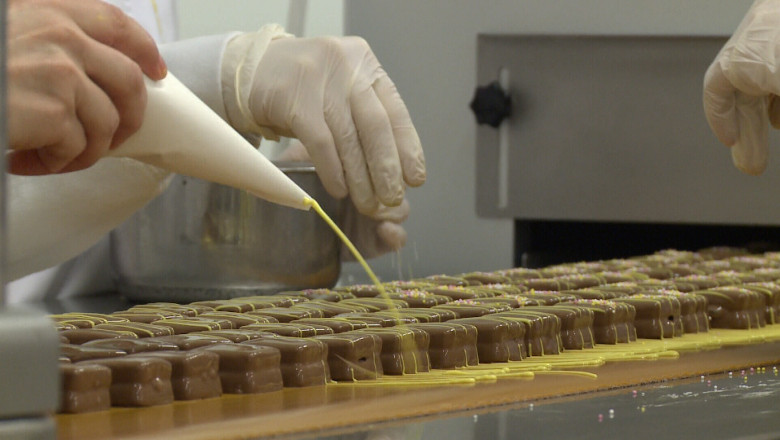 Din ianuarie ne pregatim pentru Paste. Constanta exporta saptamanal in Olanda 10 tone de martipan Imagine