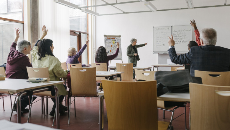 Din nou in bancile scolii, la maturitate. Romanii care reiau liceul pentru diploma de Bacalaureat: „M-am lovit de problema asta” Imagine