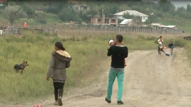 Din saracie sau nepasarea parintilor, sute de copii din Iasi nu au certificate de nastere Imagine