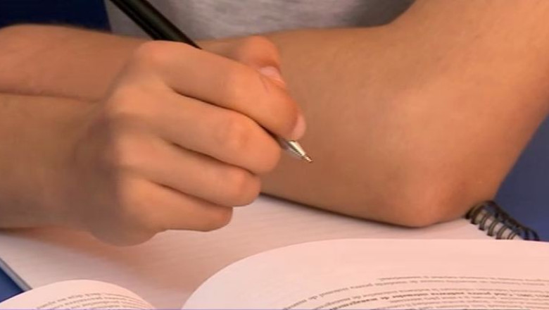 Directoarea unei scoli din Bucuresti, amendata pentru discriminare Imagine