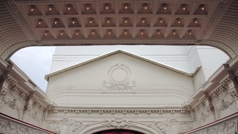 Directorii de teatre ar putea conduce institutiile si dupa varsta de 65 de ani. Ministrul Gigel Stirbu sustine cauza actorilor Imagine