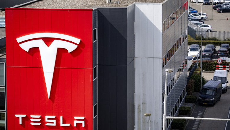 Directorii Tesla i-au cerut explicatii lui Elon Musk, dupa ce a negat ca a oprit proiectul masinii de 25.000 de dolari Imagine