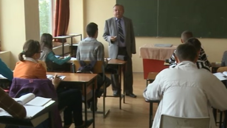 Discutii fara rezultat intre sindicate si ministrul Educatiei. Profesorii ameninta si ei cu greva generala Imagine
