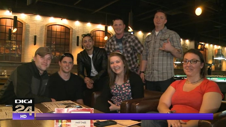 Distractie inainte de exercitii: Militarii de pe USS Donald Cook apreciaza berea romaneasca Imagine