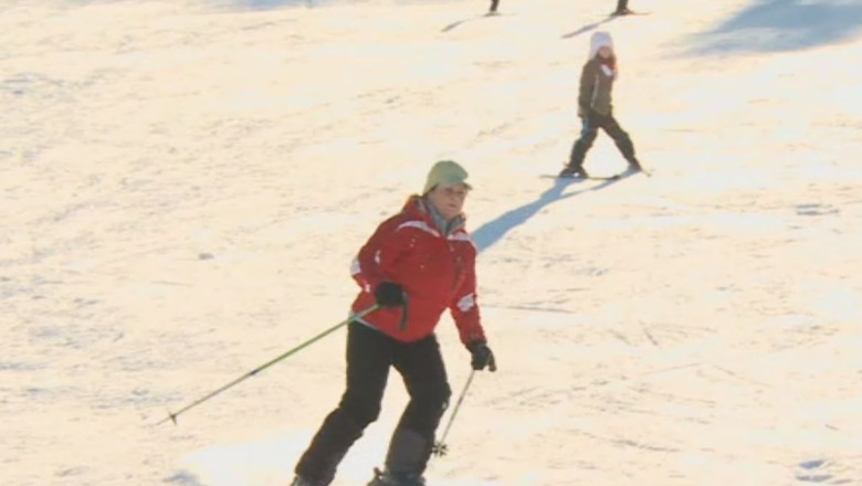 Distractie pe schiuri Imagine