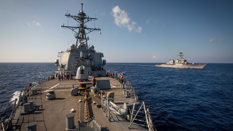 Distrugatorul american USS Carney din Marea Rosie a interceptat si doborat o drona lansata din Yemen Imagine