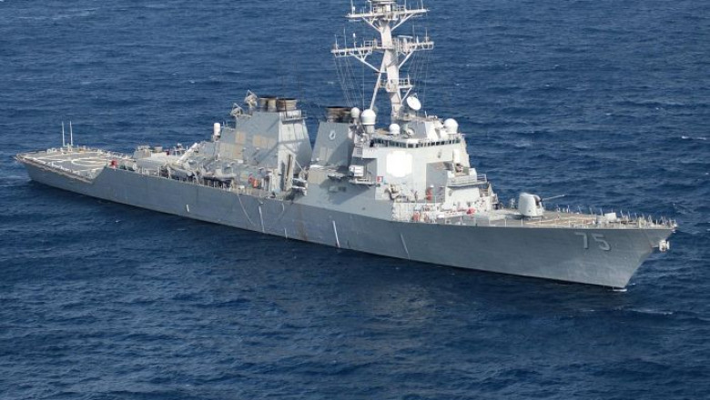 Distrugatorul USS Donald Cook soseste in Marea Neagra pentru a doua oara in acest an Imagine