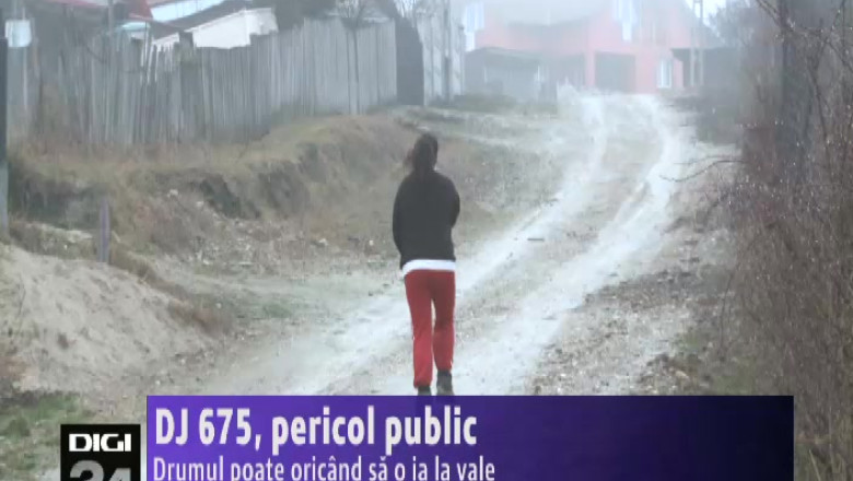 DJ 675, pericol public. Drumul poate oricand sa o ia la vale Imagine