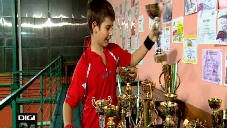 Djokovic din Banie. Alexandru Coman a dat fotbalul pe tenis   Imagine