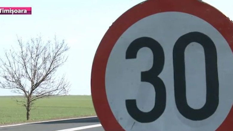 DN6, inchis din cauza unor lucrari la o trecere la nivel cu calea ferata Imagine