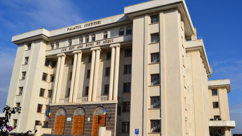 DNA. Presedintele Tribunalului Dambovita, cercetat pentru trafic de influenta Imagine