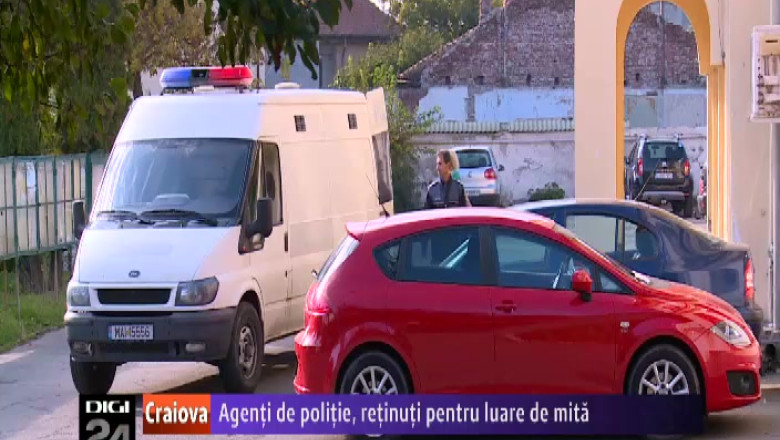 Doi agenti de politie din Dolj, arestati preventiv Imagine